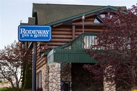 Rodeway Inn and Suites Sign Editorial Stock Photo - Image of sign ...