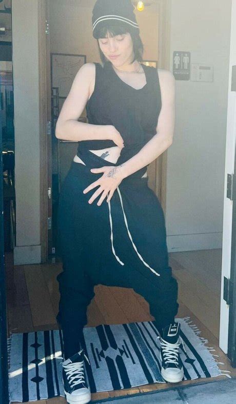 Billie Eilish: The Naked Truth Behind THAT Viral Photo – You Won't Believe This! - 9iuyouh