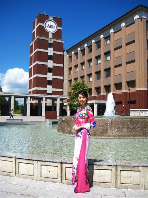 Hot girl Ams trở thành nữ sinh xinh nhất tại Nhật Bản