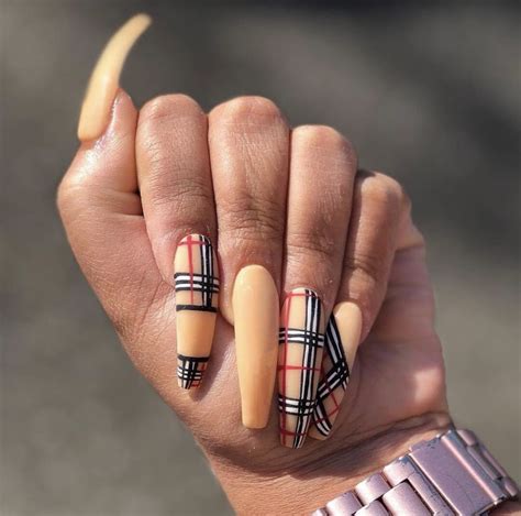 Flexaholic Jet Set Babe Custom Press On Nails Slaylebrity