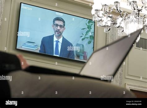 Le PDG de Google Sundar Pichai témoigne à distance lors d une