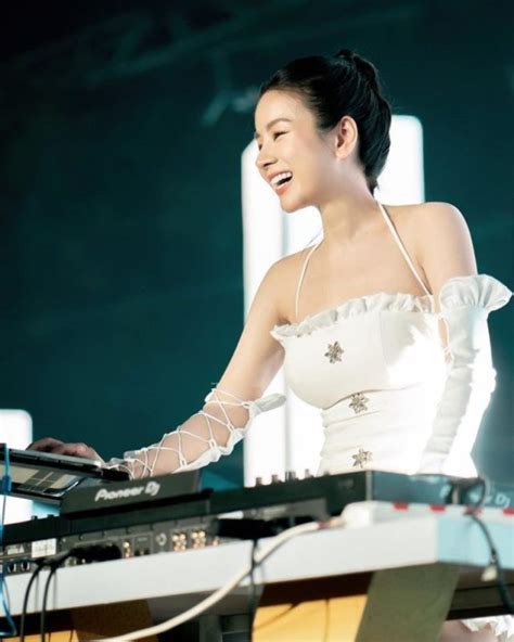 38 ảnh DJ Mie bikini khoe đường cong nóng bỏng hở bạo sexy