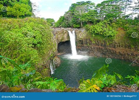 Hilo Hawa L Arc En Ciel Tombe Dans Le Parc De La Rivi Re Wailuku La