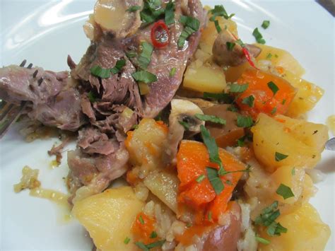 Тушеная баранина с овощами