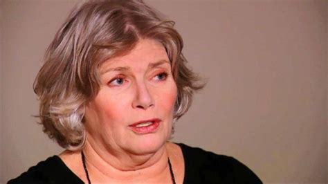Kelly Mcgillis Hot