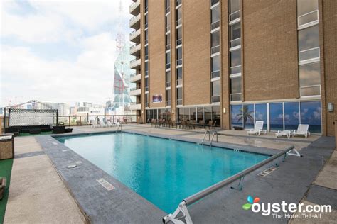 Crowne Plaza Dallas Downtown Review: What To REALLY Expect If You Stay