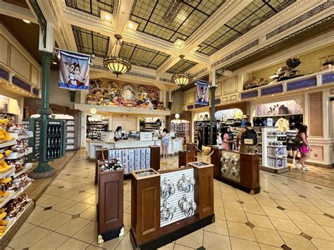 main street usa   dining  attractions