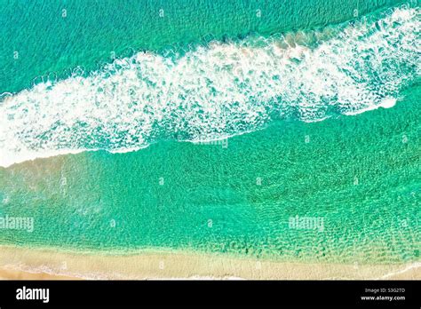 Tropical ocean waves Stock Photo - Alamy