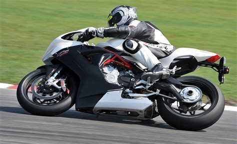 Essai Piste Mv Agusta F Abs Motoplus Ca