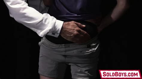 Chase Daniels Load His Cum While Felix Kamp Fucks Him In Dildo