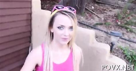 Powerful Dude Nails Wet Pussy