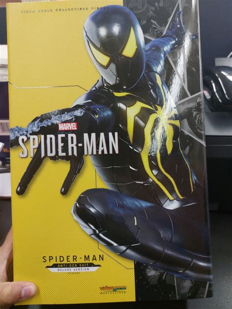 Hot Toys Spiderman Anti Ock Suit Deluxe Version On Carousell