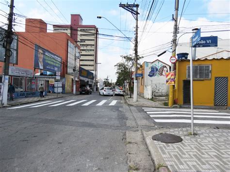 Rua Senador Flaquer - Obras bloqueiam parte da rua Senador Flaquer - Revista Unick