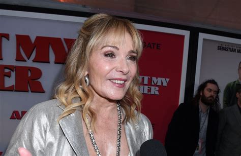 Kim Cattrall Revine în Rolul Samantha Jones La Continuarea Serialului Sex And The City