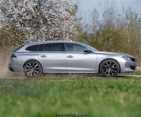 Den s Peugeot 508 SW: stylový liftback = stylové kombi? | MOTORVIZE.cz