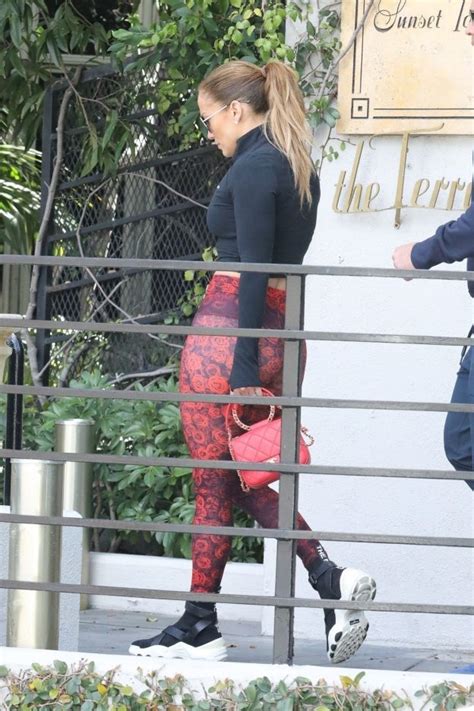 Jennifer Lopez Showed Off A Sexy Ass On Los Angeles Photos The Fappening