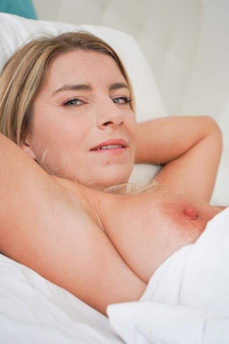 Katerina Hartlova MILF Porn Pics MILF Sex Photos IdealMilf