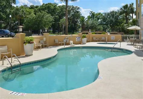 Springhill Suites Charleston Downtown / Riverview |charleston.com | Charleston.com