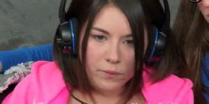 Gamer Lesbian Shyla Jennings Porn Videos