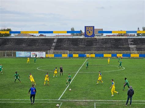 Fotbal Liga 3 Sănătatea Cluj joacă mâine la Baia Mare în ultima etapă