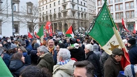 Caccia Lottobre Nero Sabato Presidio Antifascista A Busto Arsizio