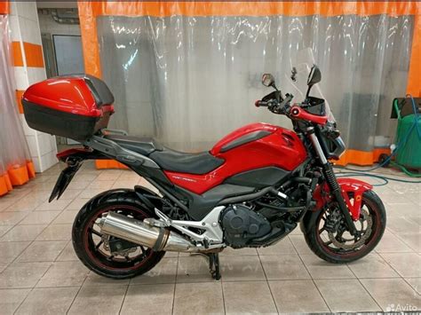 Купить б у Honda NC 700S инжектор 6 передач в Москве красный naked bike 2012 года по цене 520