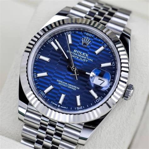 rolex   motif blue datejust  jubilee discontinued