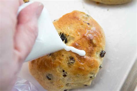Hot Cross Buns Recipe