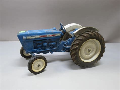 Ertl Ford 4000 Tractor 3842170989