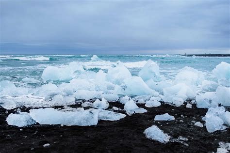 Diamond Beach Iceland: A Guide to Jokulsarlon Glacier Lagoon - Jared's ...