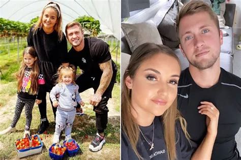 Jacqueline Jossa Flashes Cleavage In Plunging Bikini As She Celebrates Size Curves Daily Star