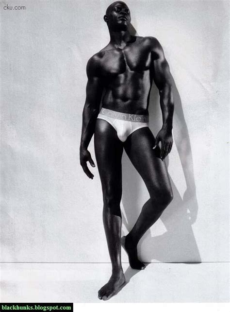 Spazio Gay Foto Filmati Racconti E Annunci Uomini Di Colore Sexy N