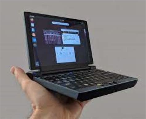 palmtop computer handheld plastic  metal body windows