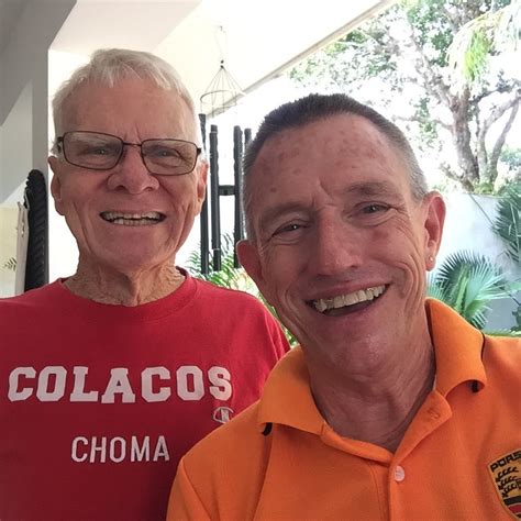 Realizan amorosa sesión fotográfica a pareja gay de adultos mayores Escandala