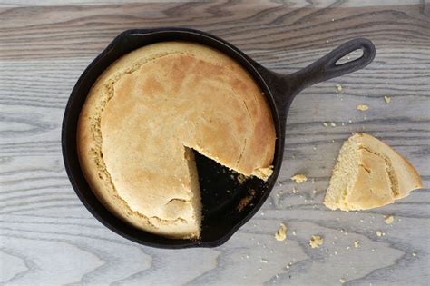 Classic Cornbread Recipe