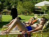 Naked L Cia Ver Ssimo In O Sorriso Do Lagarto