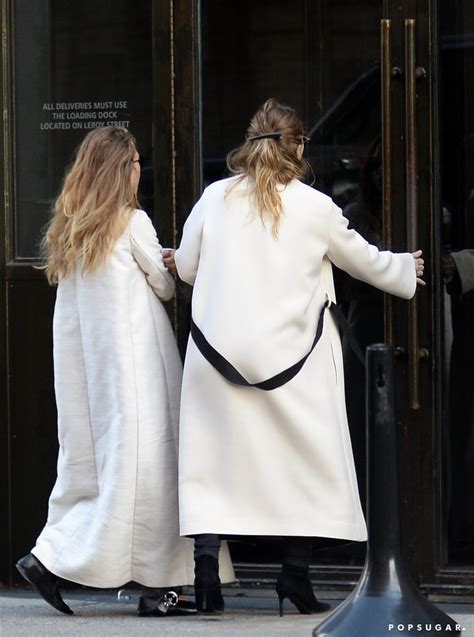 Mary Kate And Ashley Olsen Smoking In Nyc 2015 Pictures Ps Celebrity