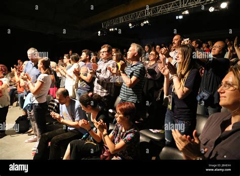 Standing Ovation