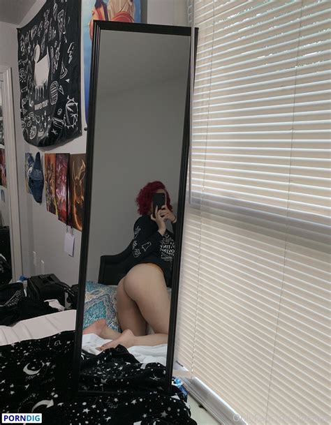 Corinne Nude Leaked Photo Porndig