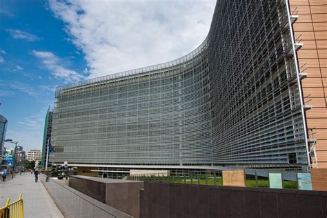 Berlaymont Building (Brussels, 1969) | Structurae