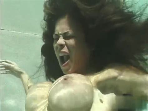 Sex Underwater And Cumshot ThisVid