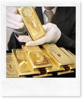 top  reasons    invest  gold