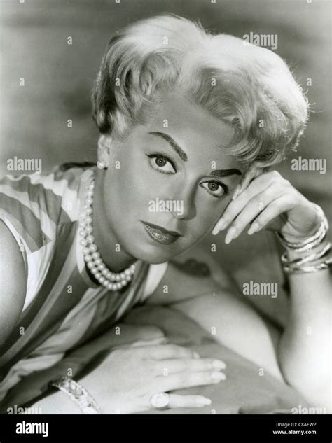 LANA TURNER (1921-1995) US film actress Stock Photo - Alamy