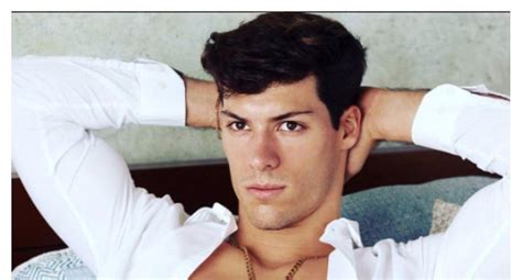 Hermanas De Patricio Parodi Posan En Bikini Y Remecen Instagram Fotos