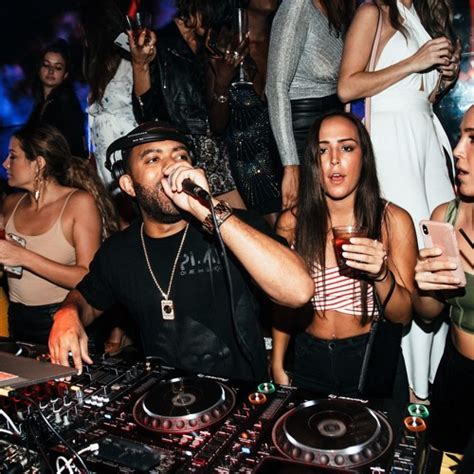 Stream Dj Don Hot Live Wall Thursdays By Djdonhot Listen Online For Free On Soundcloud