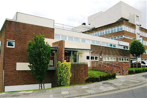 barnsley college lebians sex