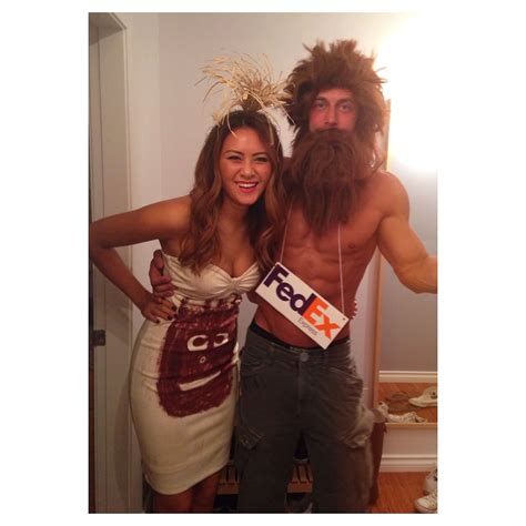 Diy Castaway Costume Tom Hanks Wilson Halloween