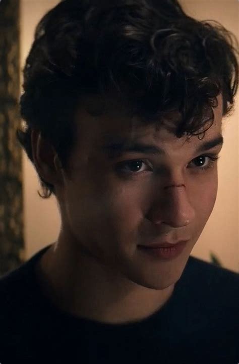 Mattheo Riddle nel Attori hot Celebrità maschili Attori