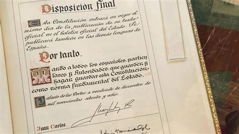 Ejemplar De La Constitucion Española De 1978 Opciones de Ejemplo