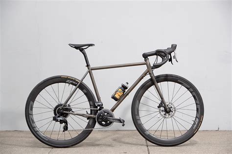 Radar Roundup Mash Steel Road Bike Swift Hold Fast Purple Cages